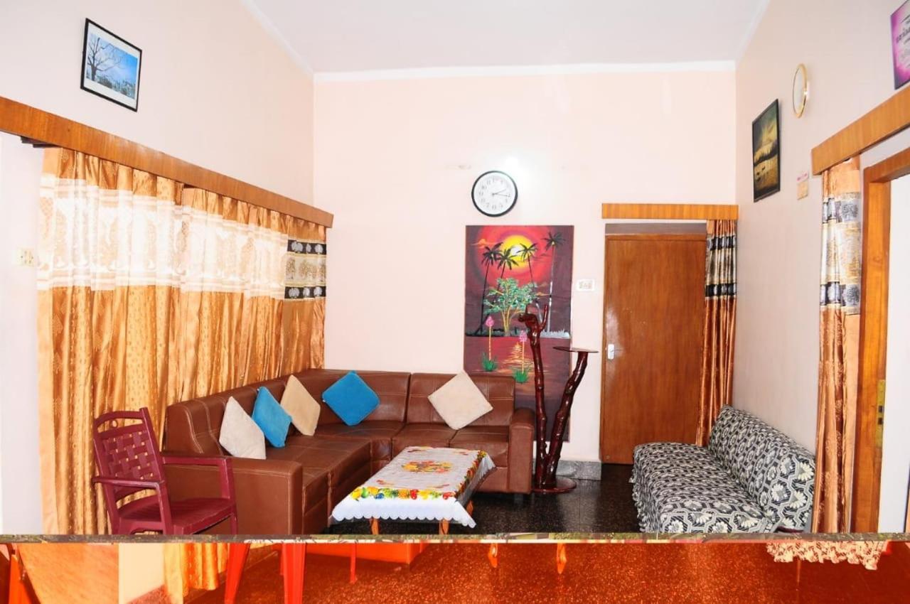 קונור Park Corner Home Stay מראה חיצוני תמונה